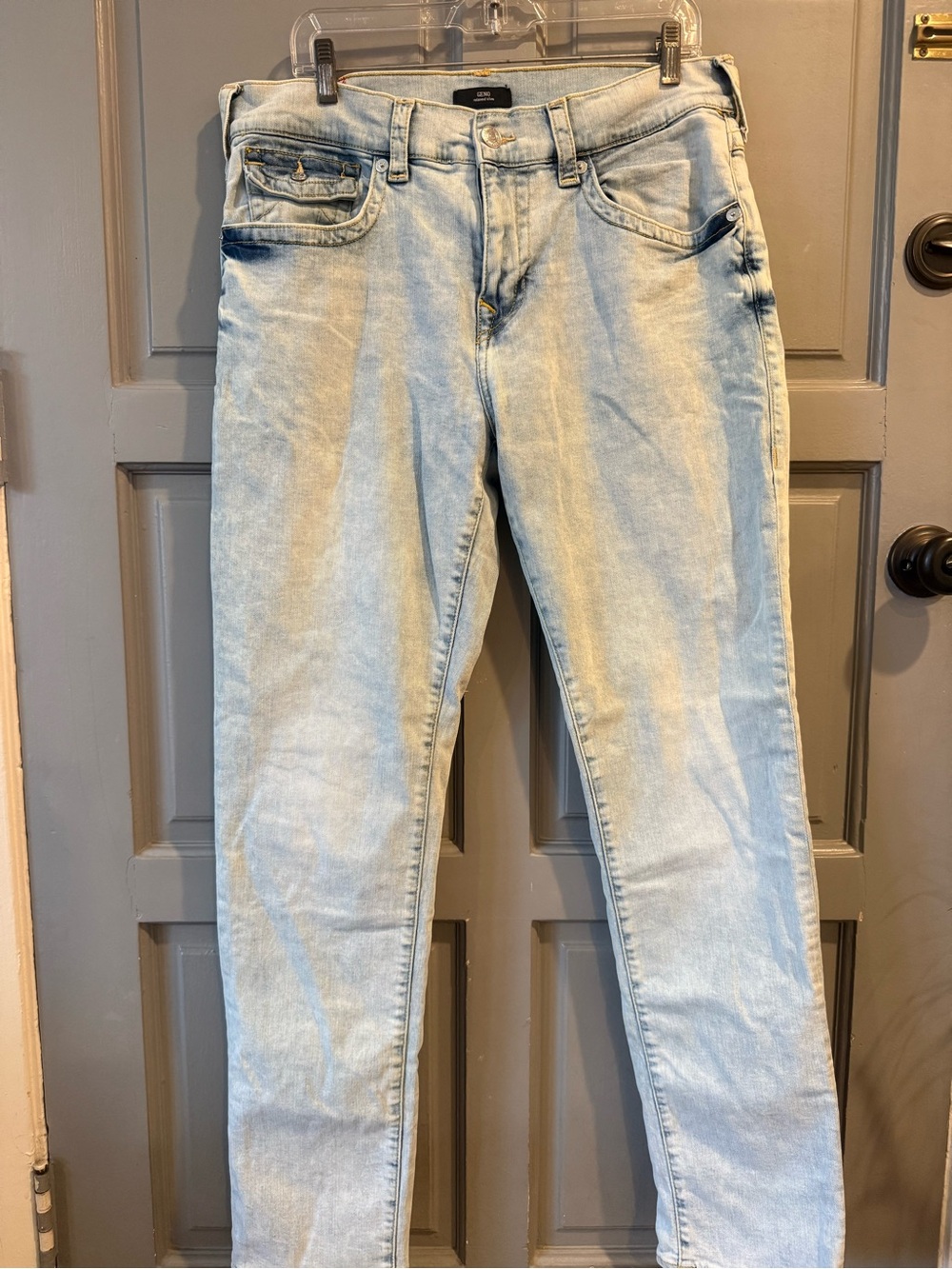 True Religion Vintage Light Wash Denim Women’s Jeans Geno Relaxed Slim fit sz 34